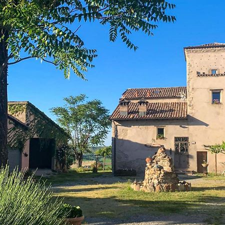 Soulful Holiday Home In Modena Wth Garden ภายนอก รูปภาพ